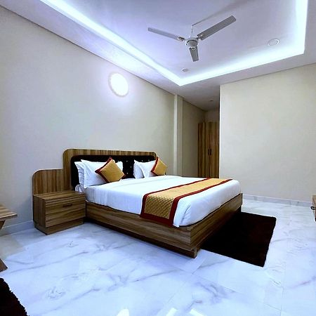 Hotel Vrinda Niddhivan ! Fully Ac, Prem Mandir At Walking Distance ! Just Near The Iskcon Temple Vrindavan Luaran gambar