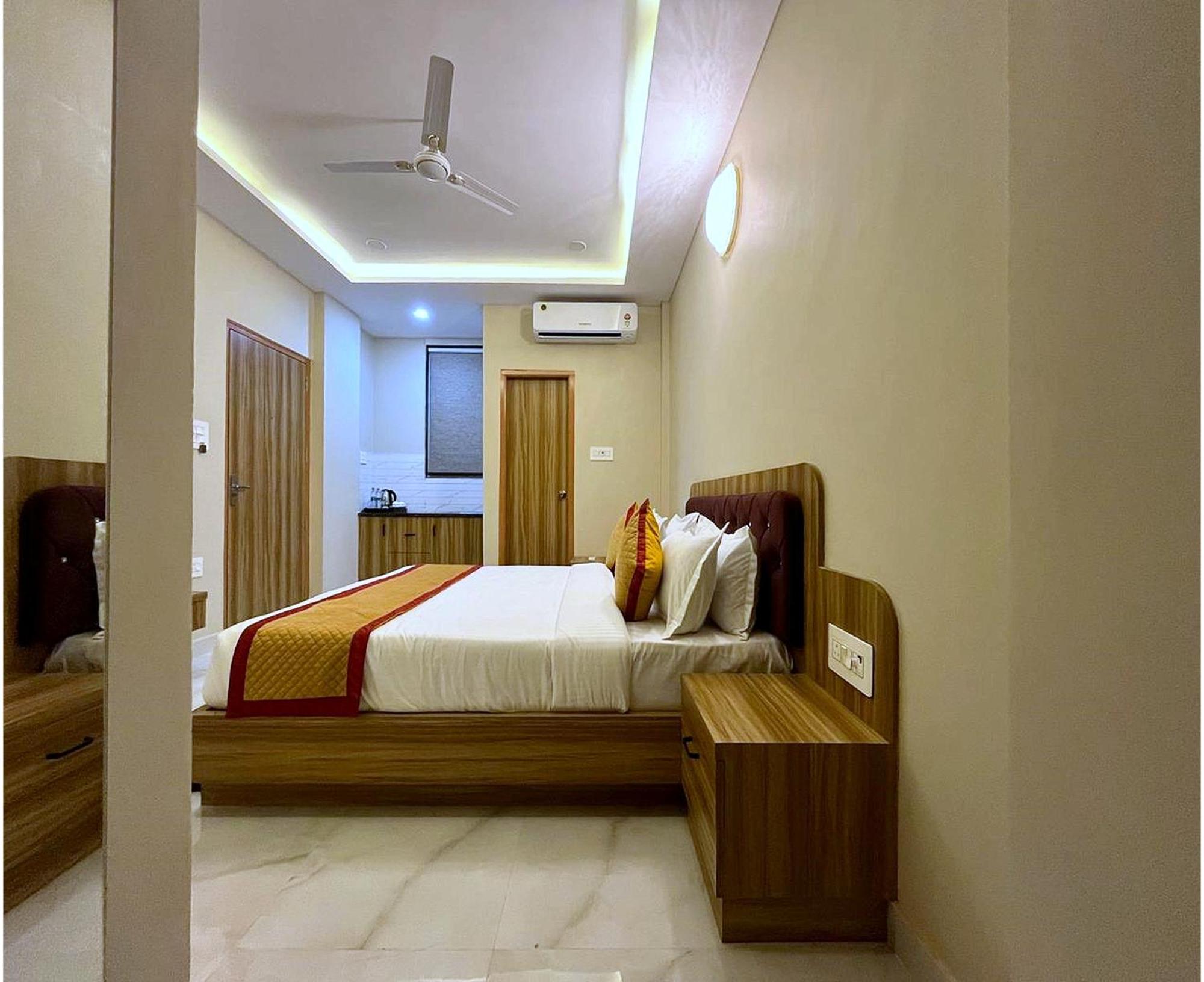 Hotel Vrinda Niddhivan ! Fully Ac, Prem Mandir At Walking Distance ! Just Near The Iskcon Temple Vrindavan Luaran gambar