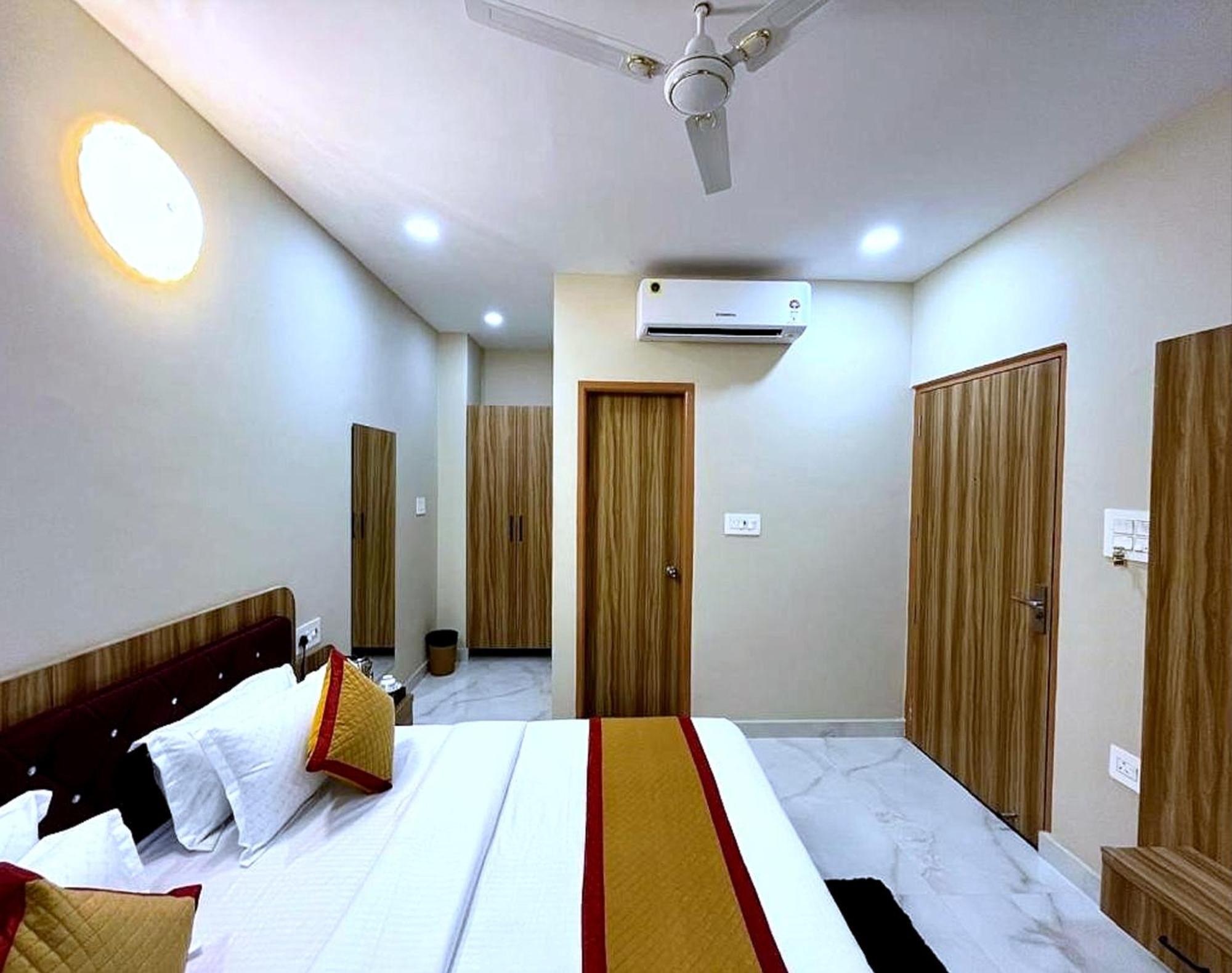 Hotel Vrinda Niddhivan ! Fully Ac, Prem Mandir At Walking Distance ! Just Near The Iskcon Temple Vrindavan Luaran gambar